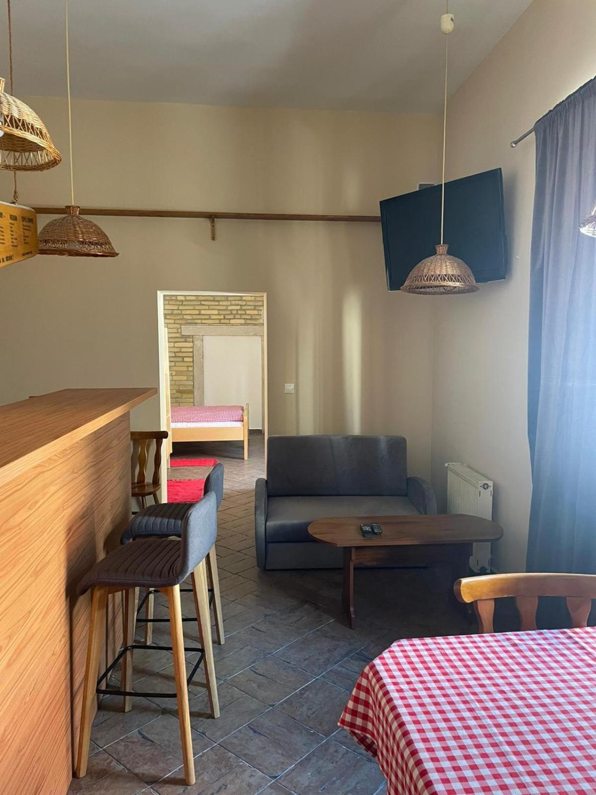 Penzion Duna & Solna Jaskyna Komárno Exteriör bild